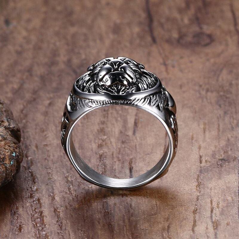 Lion Head Rings by Queendom