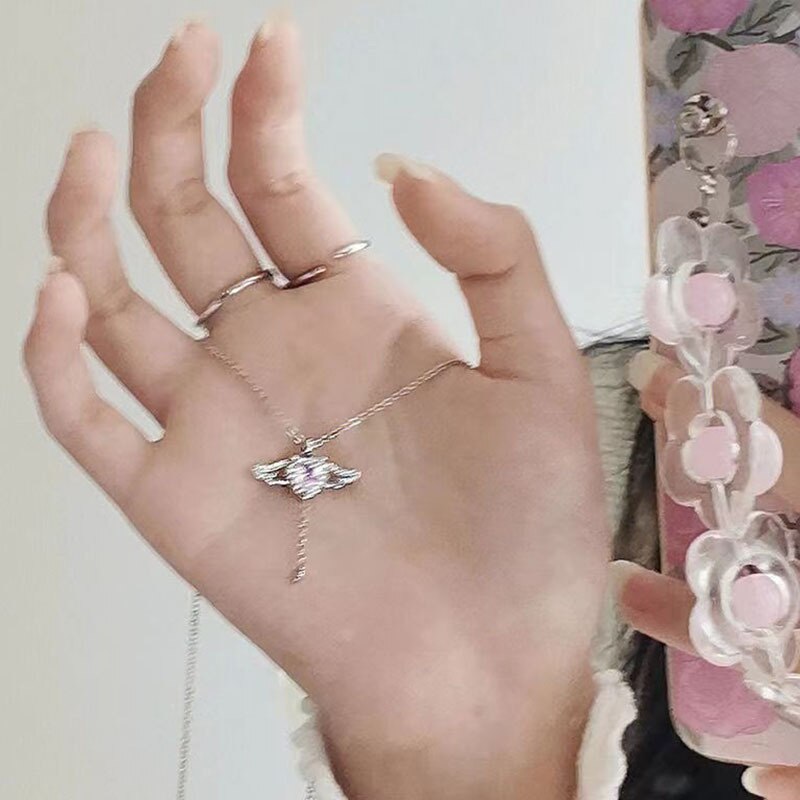 Heart Wings Necklace by Queendom
