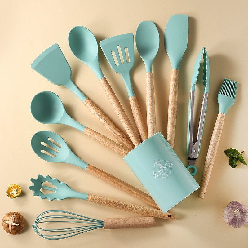 Non Stick Pot Spatula And Spoon by Queendom
