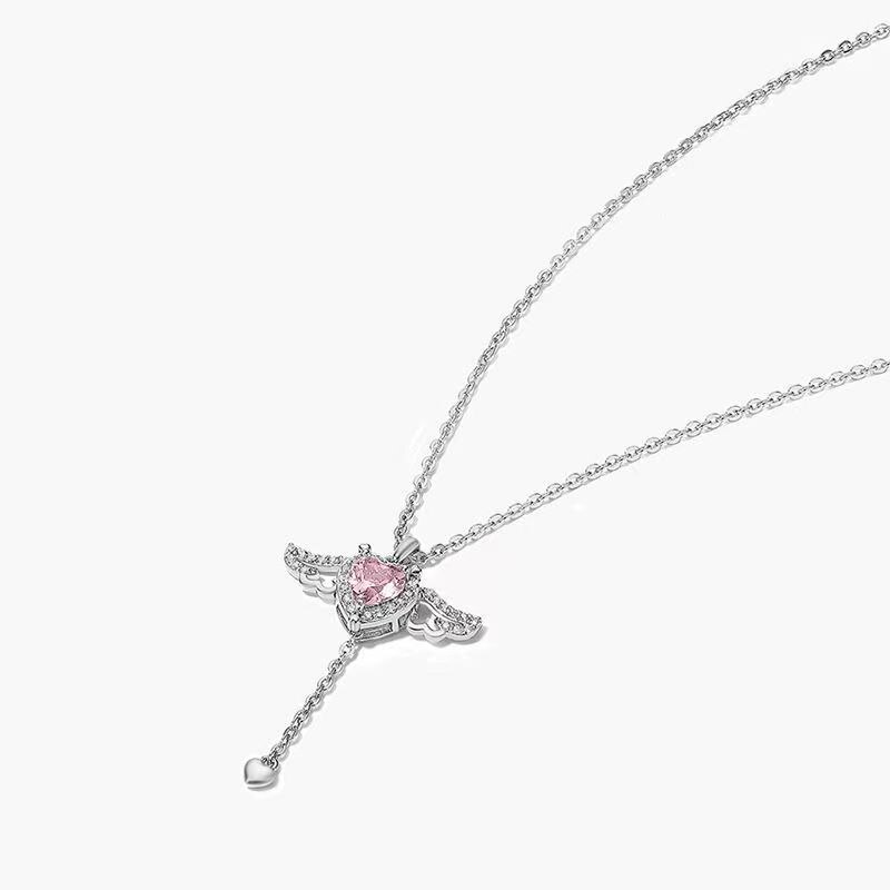 Heart Wings Necklace by Queendom
